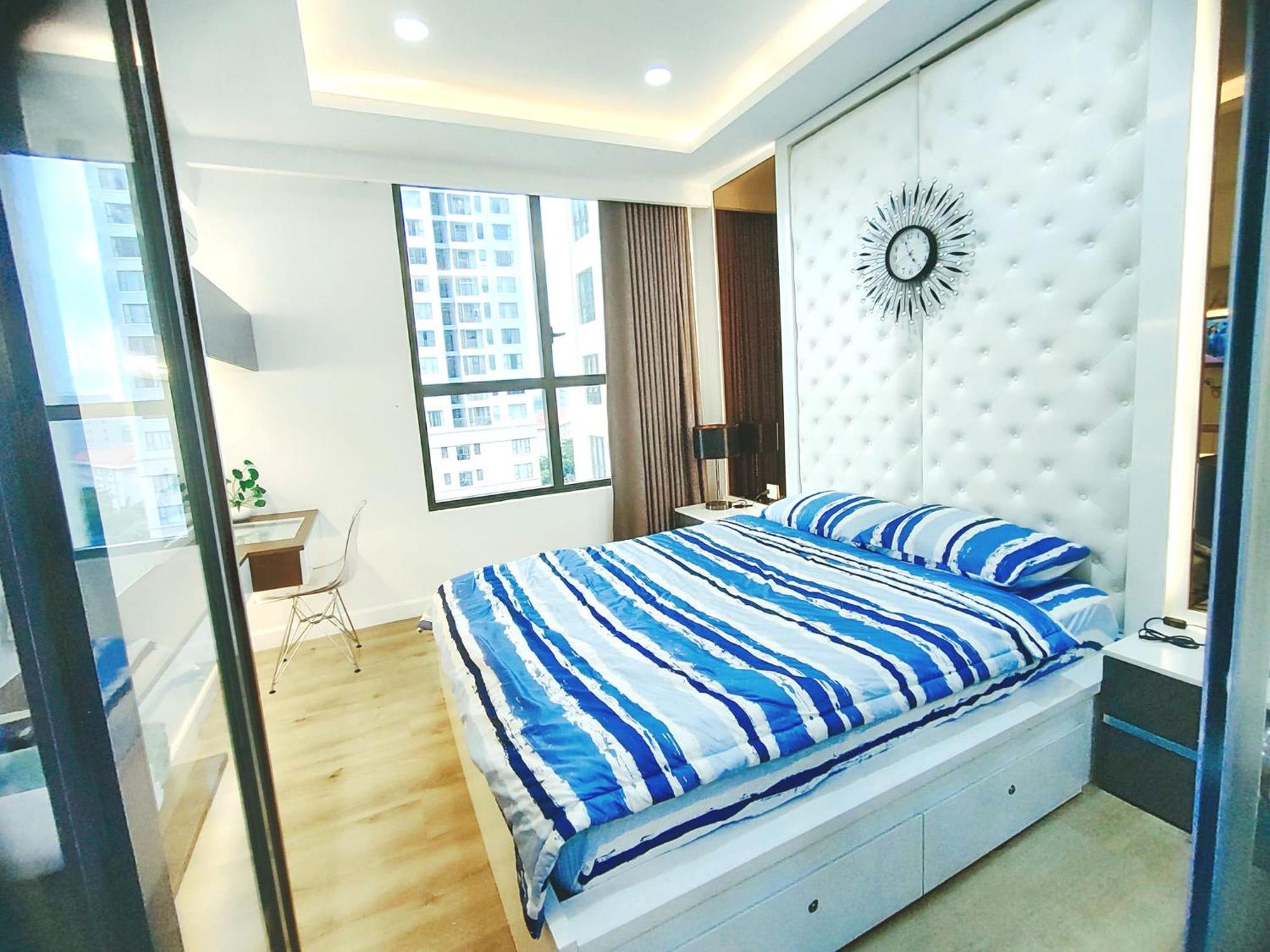 Linda Apartment-Icon56-District4-3Mins To Center Dtrc1- Infinity Pool- Awesome Rooftop Хошимин Экстерьер фото